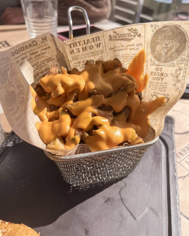 Cave à burger - La Cave à Pizza - Saint-Cyr-sur-Mer - Pizza à emporter Saint-Cyr-sur-Mer