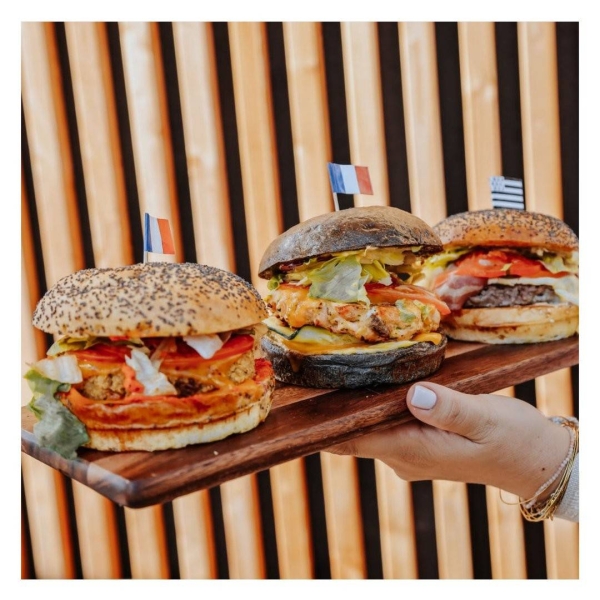 Cave à burger - La Cave à Pizza - Saint-Cyr-sur-Mer - restaurant a faire SAINT-CYR-SUR-MER